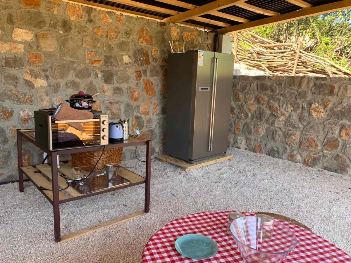 Отель Bigova Glamping Котор Экстерьер фото